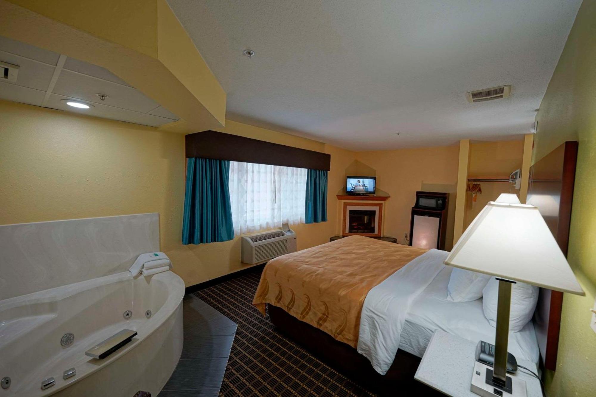 Quality Inn & Suites Harrington - Milford Eksteriør billede