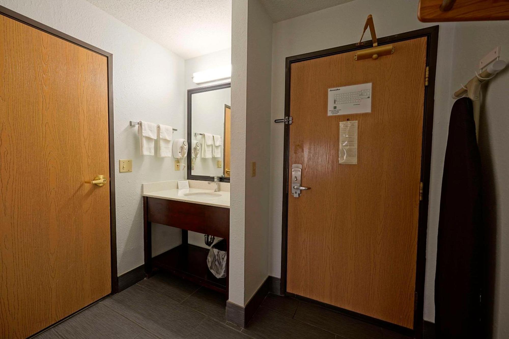 Quality Inn & Suites Harrington - Milford Eksteriør billede