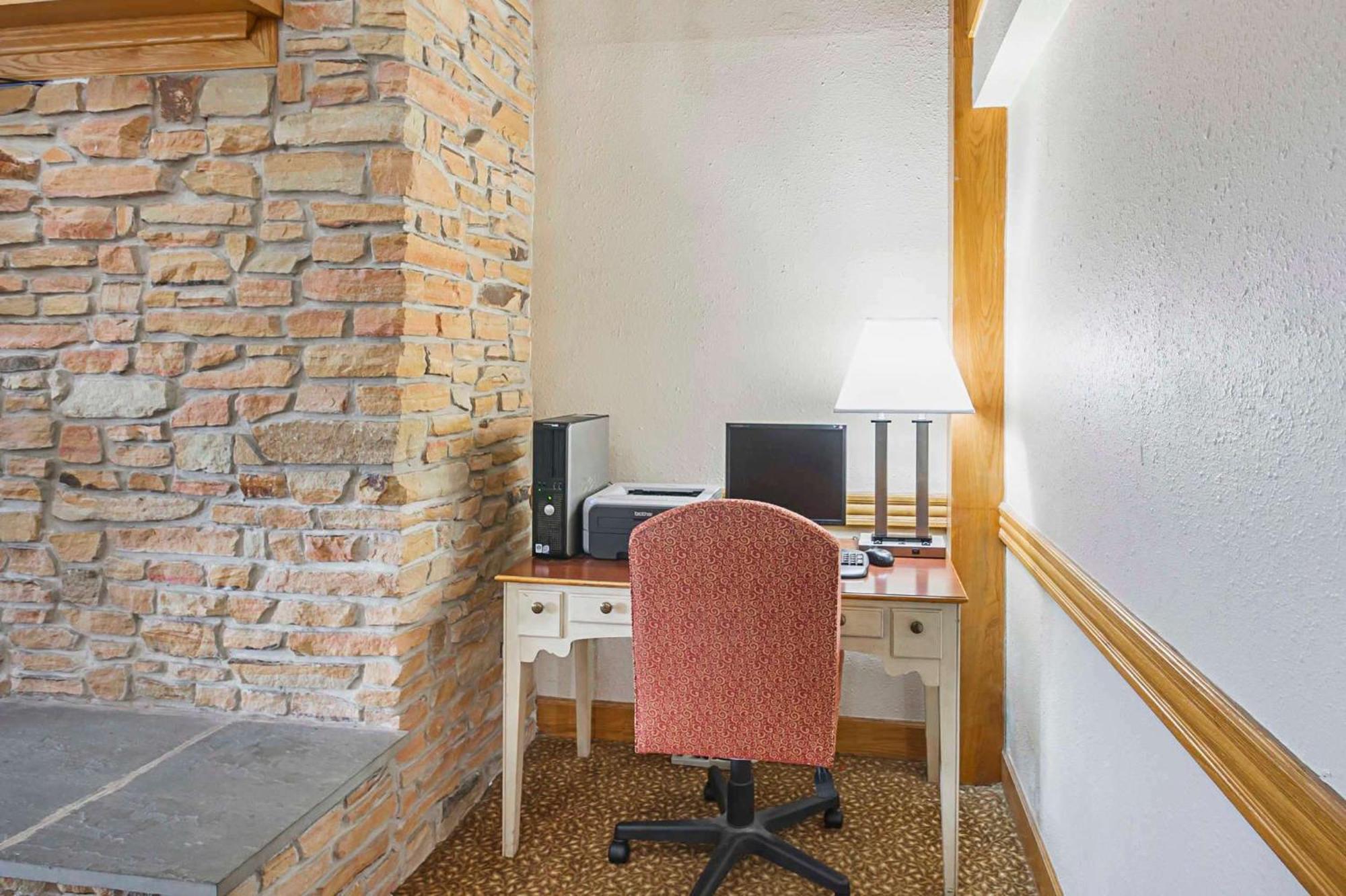 Quality Inn & Suites Harrington - Milford Eksteriør billede
